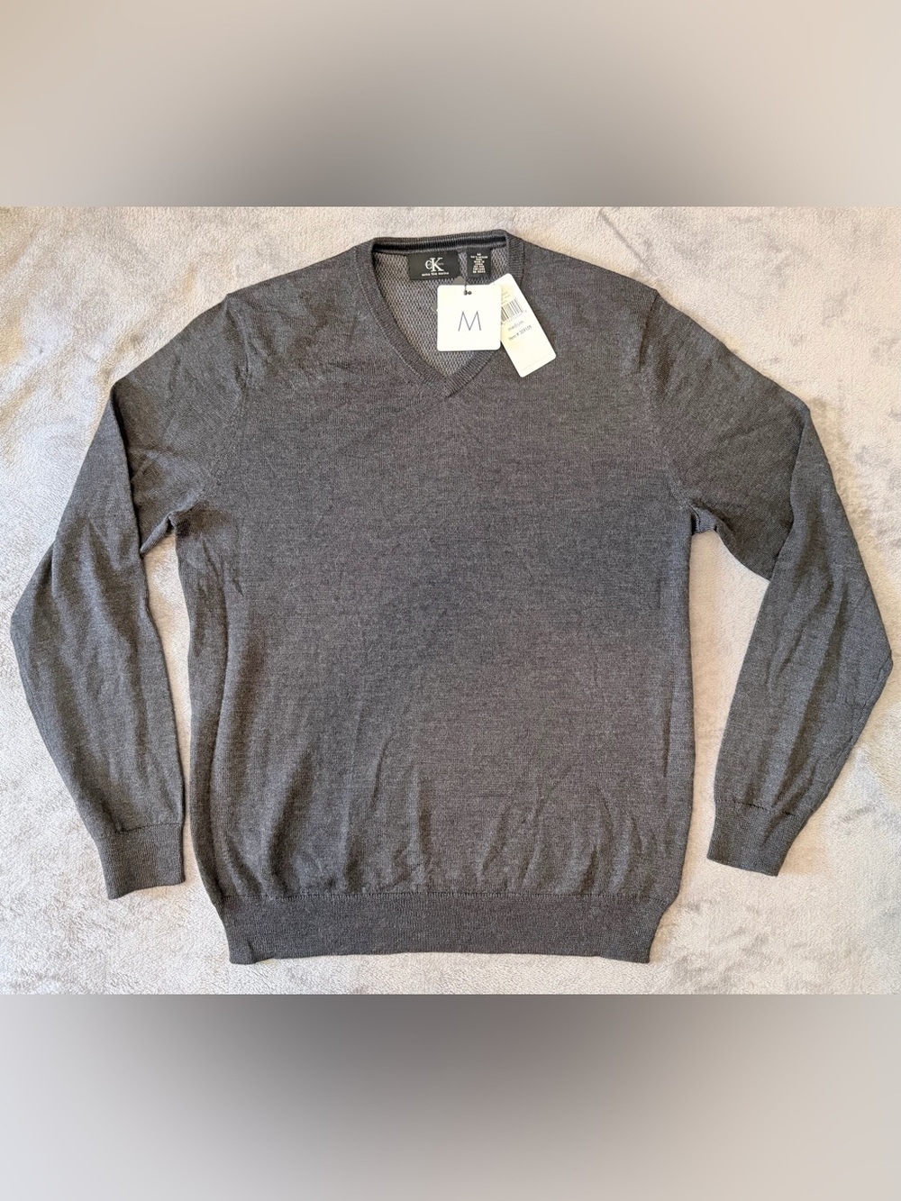 Calvin Klein - Men’s V-Neck Sweater - Gray - Medium - Italian Merino Wool - NWT